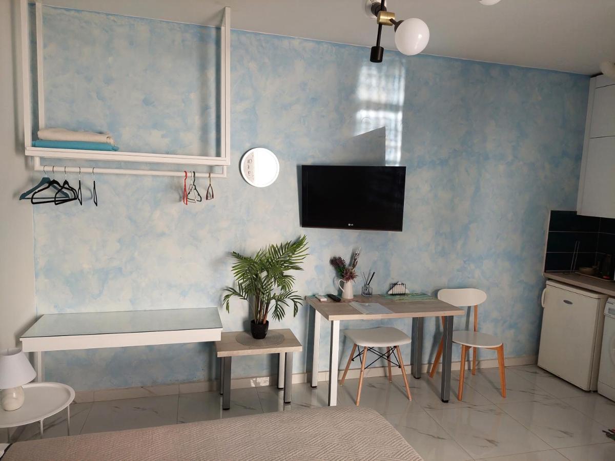 The Sky Yard Eclectic Apartment Rhodes City